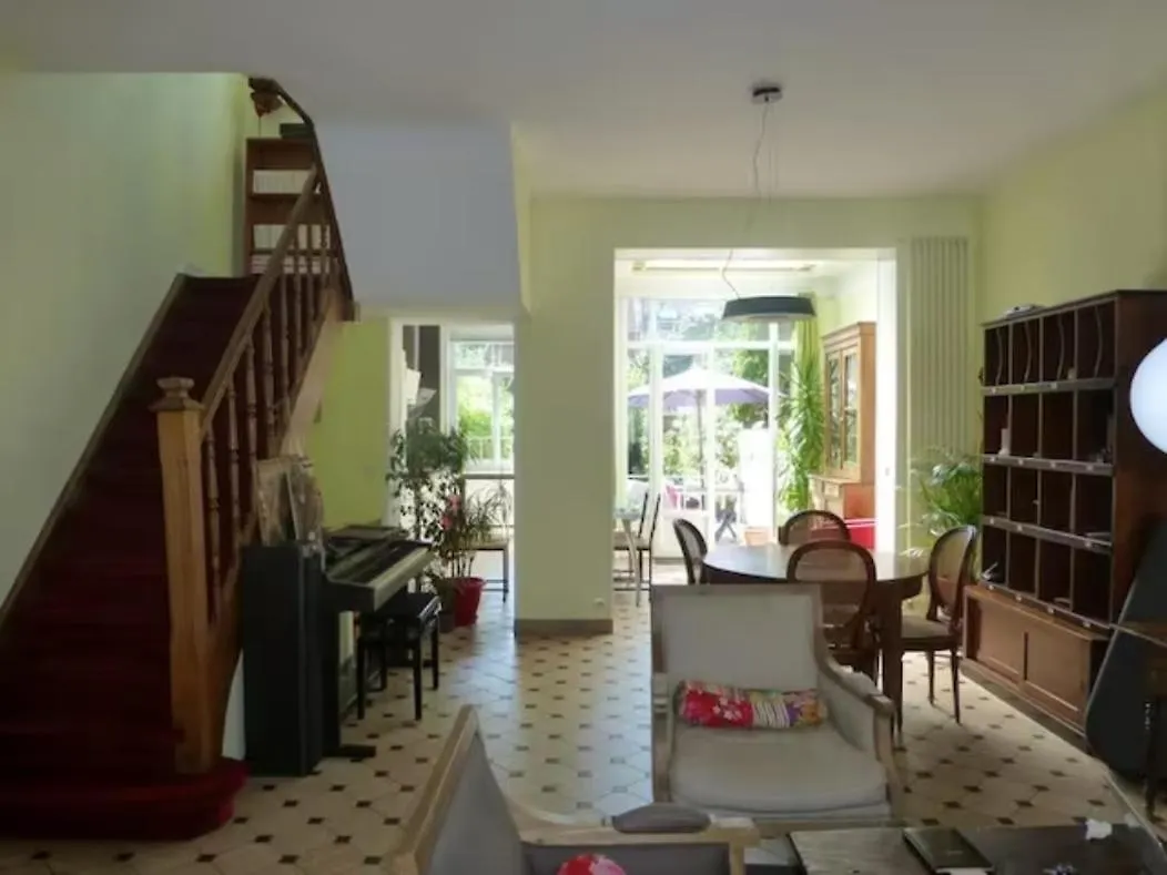 Maison Confortable Et Jardin A Lille location